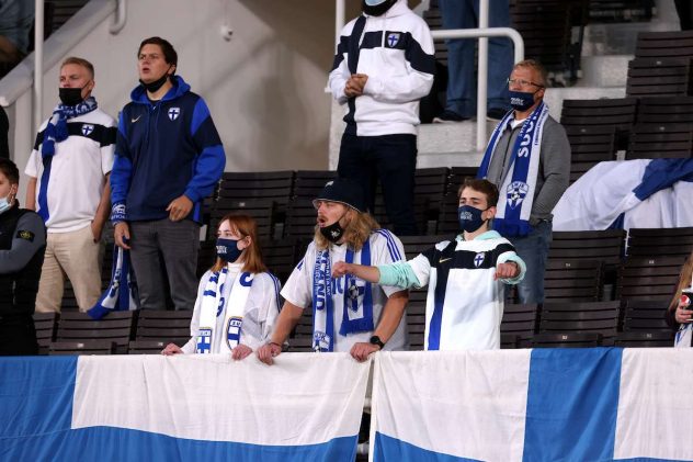 t_huuhkajafanit_010921_27